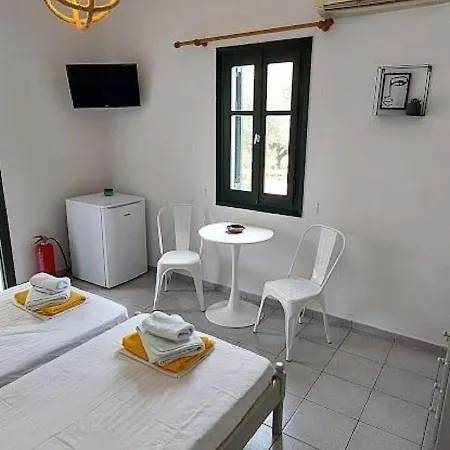 Elisso Apartment *